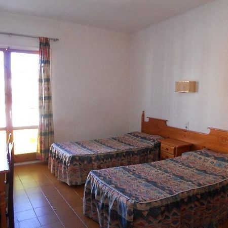 Hostal Juan Ramon Lloret de Mar Ngoại thất bức ảnh